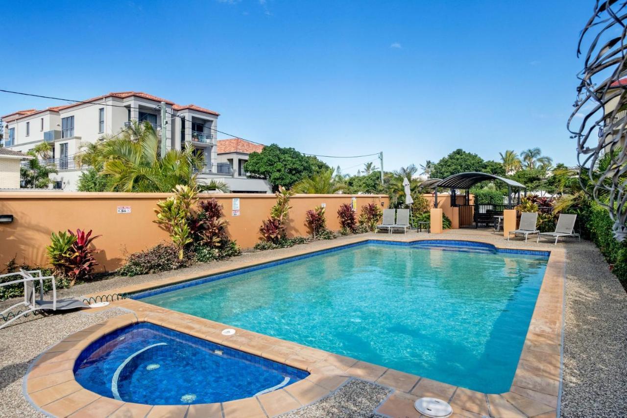 Paradise Ocean 2 Bedroom - Coasthm Gold Coast